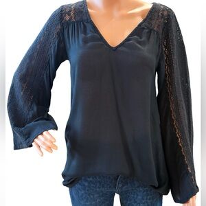 O'Neill Black V-Neck Lace Sleeve Blouse
